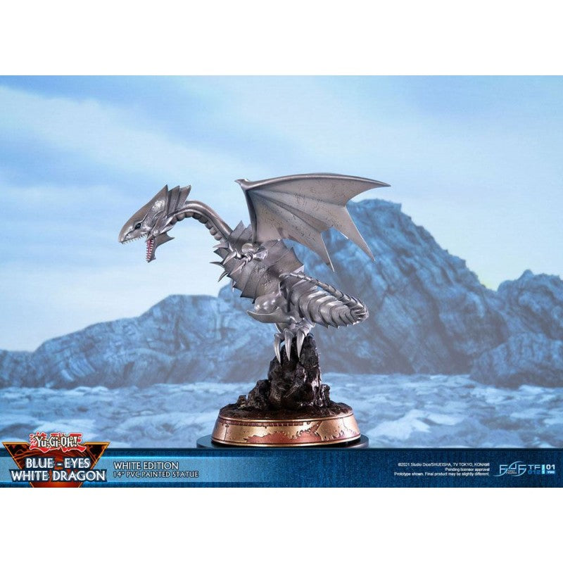 Figura Blue Eyes White Dragon Yu-Gi-Oh 35cm First 4 Figures