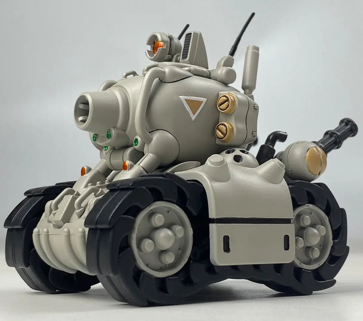 Maqueta Metal Slug Weapon SV-00/II Xinxi Hobby